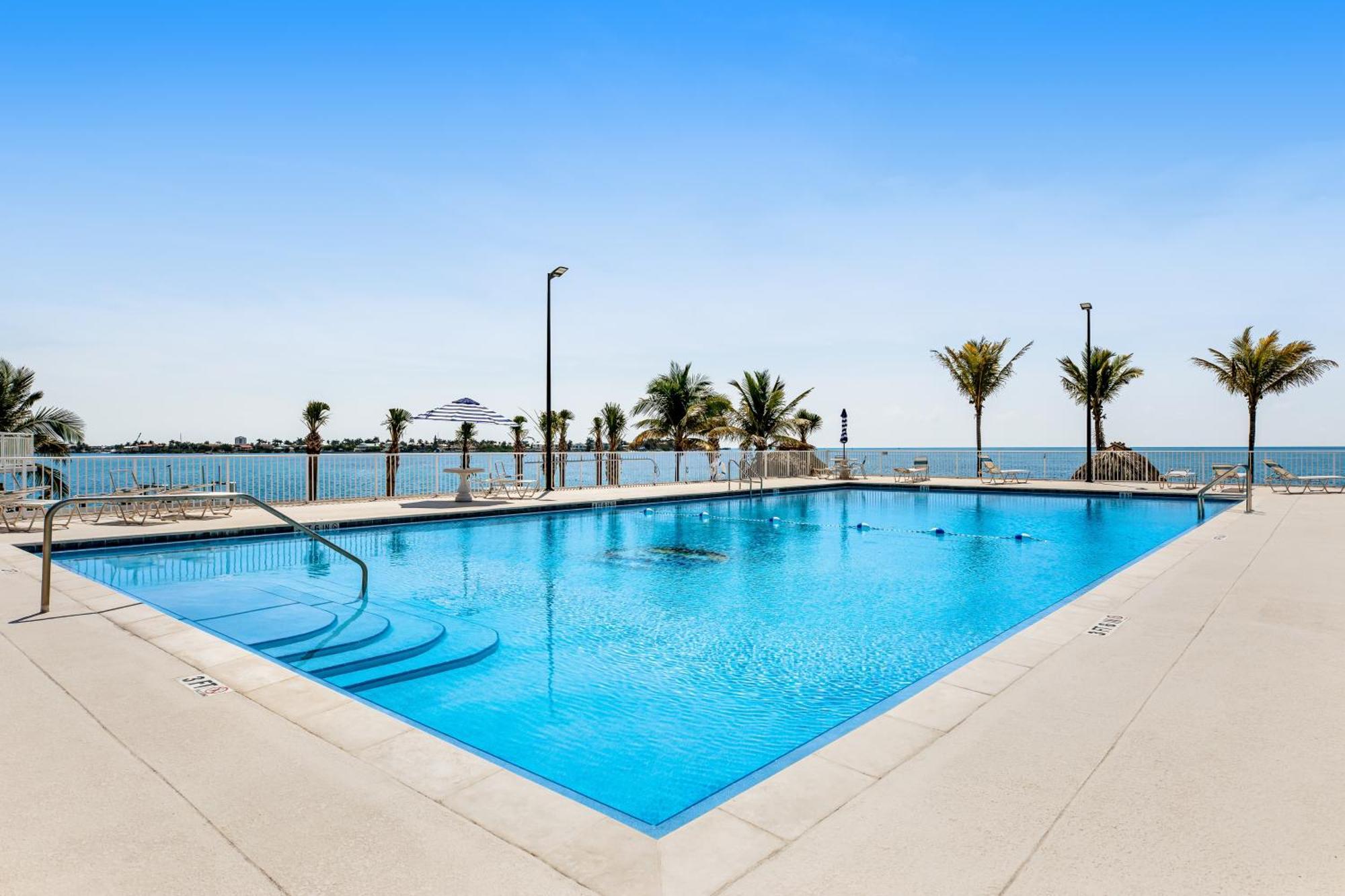 Mermaid'S Retreat Marathon Εξωτερικό φωτογραφία